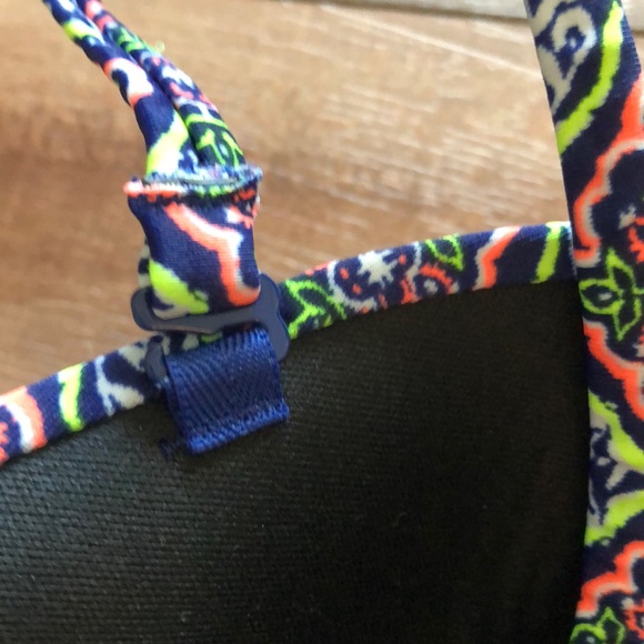 Geometric Print Bathing Suit - Picture 5 of 6